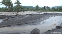 Areal persawahan milik warga yang terendam banjir lahar Semeru.