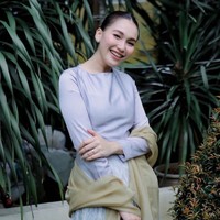 Wanita 31 tahun itu terlihat semakin cantik kala memamerkan senyum manisnya. Namanya ayu wajahnya pun juga bener2 ayuuu... Pertahankan kecntikanmu ayuu, komentar salah seorang netizen. Foto: Instagram