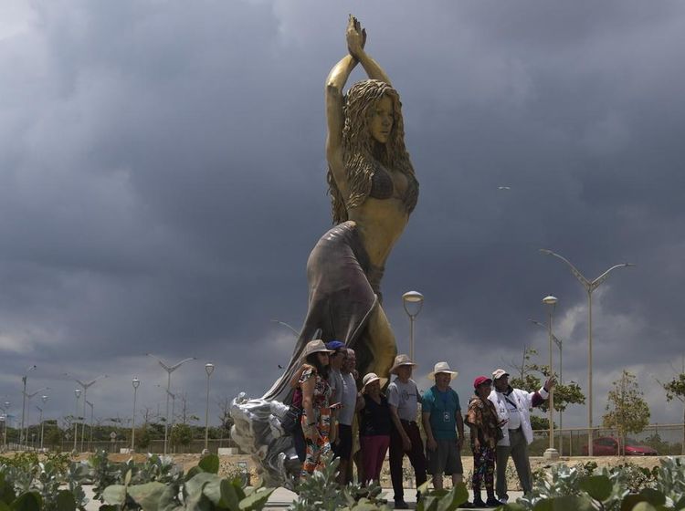 Patung Shakira Jadi Destinasi Wisata Populer di Kolombia