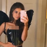 Baru empat bulan membuka Instagram, sang kreator sudah menerima pendapatan $10.000. Tentunya ia berencana untuk membuat Emily-emily lain. Foto: Instagram Emily Pellegrini