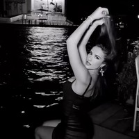 Sosok di balik Emily sendiri menolak untuk dipublikasi. Ia tampaknya sengaja memilih persona lain untuk eksis di internet. Aku sangat tidak ingin publik. Aku tidak ingin ada di internet seperti influencer yang membuat video setiap hari menunjukkan semuanya yang mereka makan dan lakukan. Itu bukan aku, katanya.  Foto: Instagram Emily Pellegrini