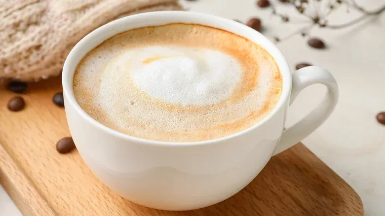 5 Fakta White Coffee, Kok Bisa Kopi Putih Warnanya?