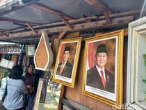 Foto Prabowo-Gibran Sudah Mejeng di Kios Figura Solo, Segini Harganya