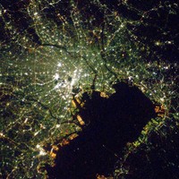 Foto satelit malam hari