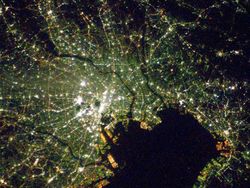 Citra Satelit Kota Dunia di Malam Hari Bikin Terkesima, Ada Indonesia