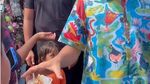 Momen Gibran Beli Jajanan hingga Blusukan ke Pasar Tradisional