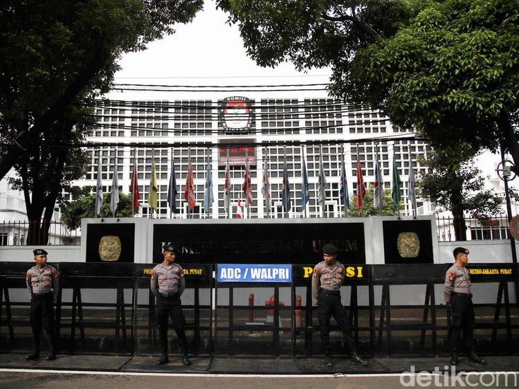 Jelang Penetapan Presiden Terpilih, KPU Dijaga Ketat
