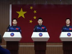 Lagi, China Kembali Kirimkan 3 Astronautnya ke Luar Angkasa