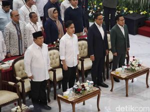 Bikin Adem! Prabowo, Gibran dan Anies Ngobrol saat Sidang Penetapan Presiden