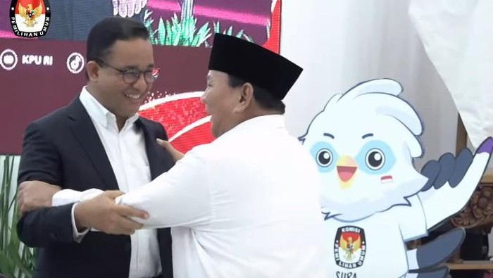 Gestur Penuh Tawa Prabowo dan Anies di Penetapan Presiden Terpilih
