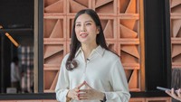 Ketiga, lanjut Angela, Partai Perindo menjadikan momentum ini sebagai pecutan baru dalam perjuangan kesejahteraan, menjaga demokrasi dan persatuan Indonesia. Apalagi tantangan ke depan semakin berat. Dengan kondisi global tidak menentu yang berdampak kepada Indonesia, disrupsi teknologi, perubahan iklim, ketahanan pangan dan energi serta tantangan bonus demografi. 