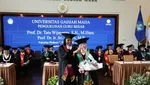 Couple Goals! Para Pasutri Ini Wisuda S2, S3 sampai Jadi Profesor Bareng