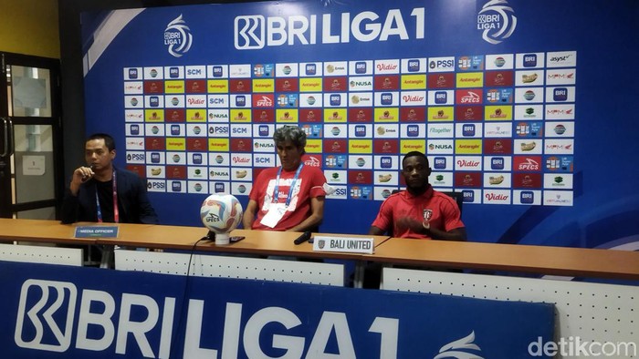 Pelatih Bali United Stefano Cugurra