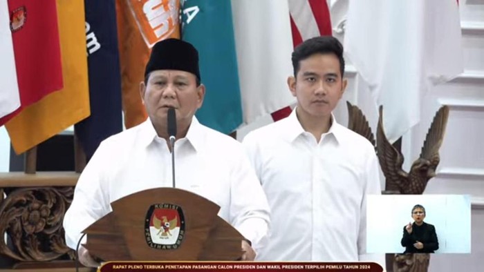 Prabowo Minta Gibran Maju saat Sapa Wakil Presiden Terpilih