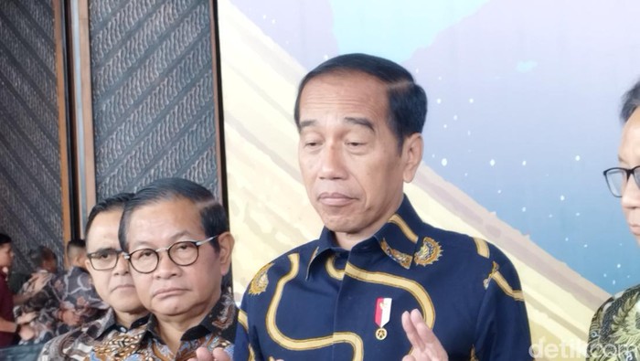Presiden Joko Widodo usai acara Kemenkes
