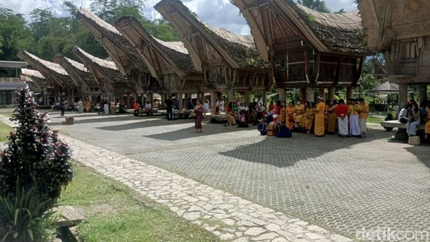 Mengenal Rumah Adat Tongkonan Toraja, Sejarah hingga Keunikan Arsitekturnya