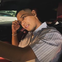 Tak hanya Cinta, sang adik, Nino Kuya kini juga menyusul kakaknya dengan sama-sama berkuliah di Amerika. Beberapa waktu lalu penampilan Nino dengan gaya rambut barunya berhasil menghebohkan dan bikin pangling. Lahir pada tahun 2005, Nino sendiri saat ini diketahui baru berusia 18 tahun. Foto: Instagram @astridkuya