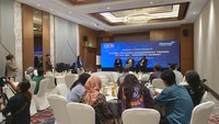 OCS Indonesia, perusahaan terkemuka penyedia layanan jasa dan manajemen fasilitas (FM), berkolaborasi dengan Diversey, bagian dari Solenis, untuk membahas secara mendalam mengenai tren-tren utama dalam industri FM yang relevan dengan berbagai sektor industri di tanah air. Pada kegiatan yang bertajuk “Global Facilities Management Trends in the 2024 Indonesian Market” ini melibatkan peserta meliputi pakar industri, pimpinan perusahaan dari berbagai sektor industri, serta pelanggan key account OCS Indonesia.