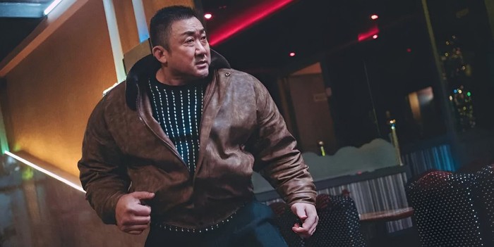 The Roundup: Punishment Cuplikan adegan dalam film The Roundup: Punishment.