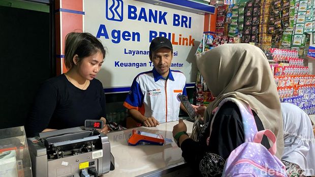 Yudi Yhonas Parela perantau asal Garut sukses dirikan Agen BRILink di Bandung.