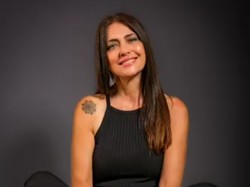 7 Foto Miss Universe Buenos Aires Berusia 60, Penampilan Awet Muda Jadi Viral