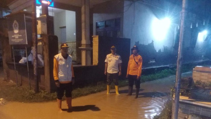 Banjir di dua desa pantura Lamongan mulai surut