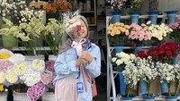 Waktu terbaik untuk mengunjunginya adalah saat pagi hari. Di mana kendaraan masih belum terlalu ramai, dan cahaya matahari sedang cantik-cantiknya jika traveler hendak mengambil gambar.   