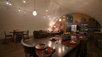 Begini gambaran bunker yang sudah ditata interiornya. Foto: Boredpanda