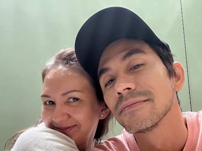 Darius Sinathrya dan Donna Agnesia