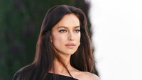 Irina Shayk Disebut Sedang Boyfriend Shopping Setelah Putus dari Tom Brady