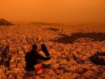 Kabut Jingga Selimuti Athena, Apa Penyebabnya?