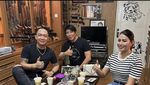Keseruan Parto Saat Makan Durian hingga Kulineran Bareng Keluarga