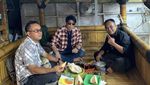 Keseruan Parto Saat Makan Durian hingga Kulineran Bareng Keluarga