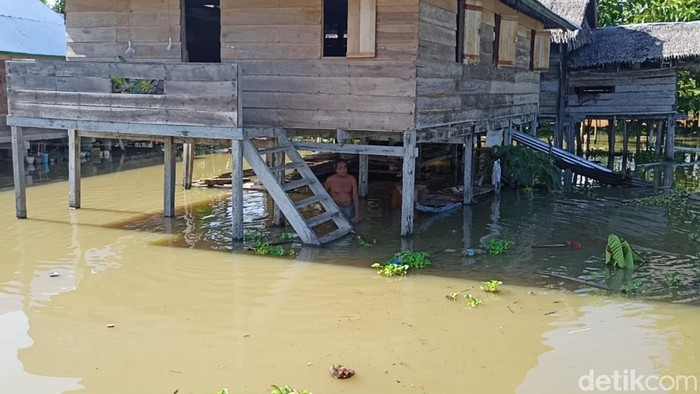 Kondisi Banjir di Kecamatan Malangke Barat, Luwu Utara, Sulsel.