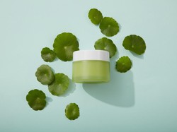 4 Manfaat Skincare dengan Centella Asiatica, Bisa Bikin Awet Muda