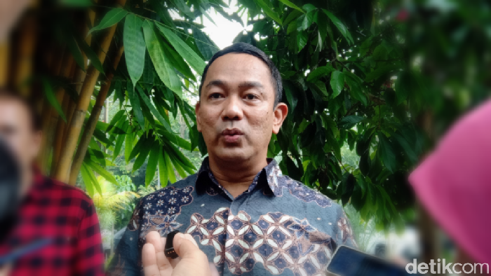 Mantan Wali Kota Semarang yang kini menjabat Kepala LKPP, Hendrar Prihadi alias Hendi, di Kabupaten Purworejo, Kamis (25/4/2024).