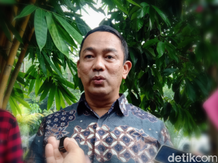 Mantan Wali Kota Semarang yang kini menjabat Kepala LKPP, Hendrar Prihadi alias Hendi, di Kabupaten Purworejo, Kamis (25/4/2024).