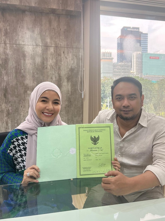 Meisya SIregar dan Bebi Romeo Meisya SIregar dan Bebi Romeo