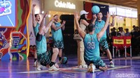 Saat ini Face Team telah memegang 15 Guinness World Records terkait bola basket dan trampolin.