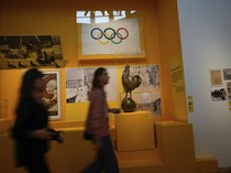 Melihat Pameran Olimpiade Sejarah Dunia di Paris