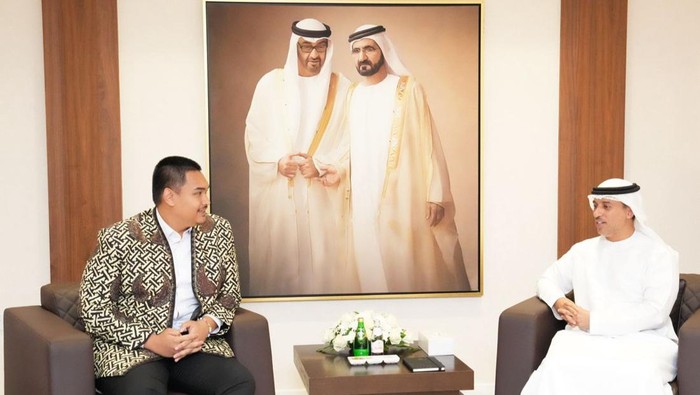 Menpora Dito Ariotedjo dan Dr. Ahmad Belhoul Al Falasi selaku Chairman General Authority of Sports melakukan pertemuan bilateral.  Pertemuan berlangsung di Kantor Kementerian Pendidikan di Abu Dhabi, Rabu, (24/4/2024).