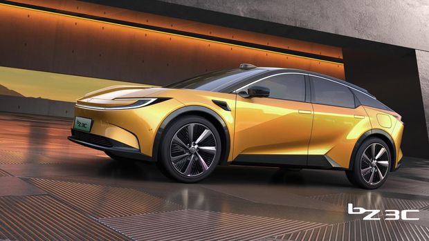 Mobil Listrik Toyota bZ3C dan bZ3X