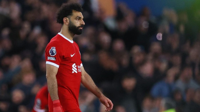 Soccer Football - Premier League - Everton v Liverpool - Goodison Park, Liverpool, Britain - April 24, 2024 Liverpools Mohamed Salah looks dejected after the match Action Images via Reuters/Lee Smith NO USE WITH UNAUTHORIZED AUDIO, VIDEO, DATA, FIXTURE LISTS, CLUB/LEAGUE LOGOS OR LIVE SERVICES. ONLINE IN-MATCH USE LIMITED TO 45 IMAGES, NO VIDEO EMULATION. NO USE IN BETTING, GAMES OR SINGLE CLUB/LEAGUE/PLAYER PUBLICATIONS.