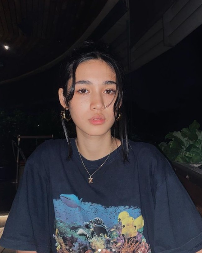 Wanita berusia 19 tahun ini juga pernah masuk nominasi Festival Film Indonesia pada 2017 untuk Pemeran Anak Terbaik. Foto: Instagram @nuradatau