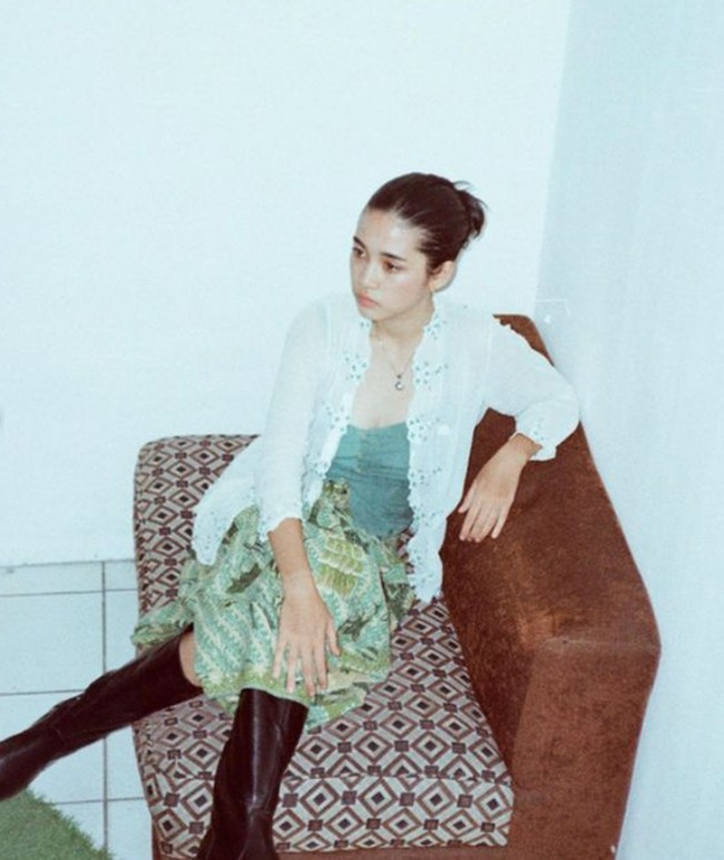 Nurra Datau pernah bermain dalam serial web berjudul A+ dan Cinta Pertama Ayah pada 2023 dan 2024. Foto: Instagram @nuradatau