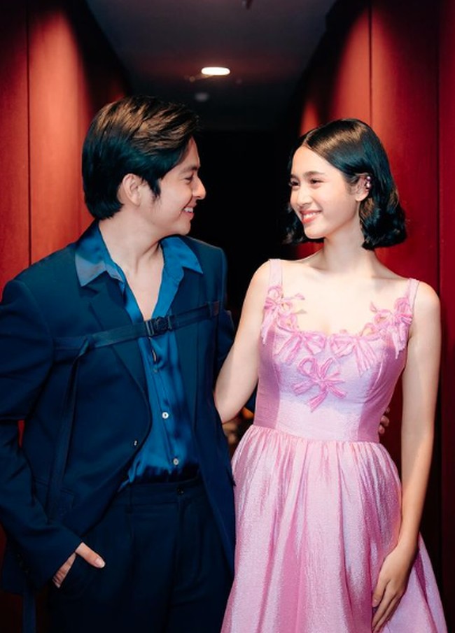 Nurra Datau bermain dalam film Dua Hati Biru yang masih tayang di bioskop Indonesia. Penampilan dan aktingnya mencuri perhatian netizen. Foto: Instagram @nuradatau