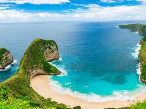 Yang Ramai di Bali Saat Libur Nataru Itu Nusa Penida