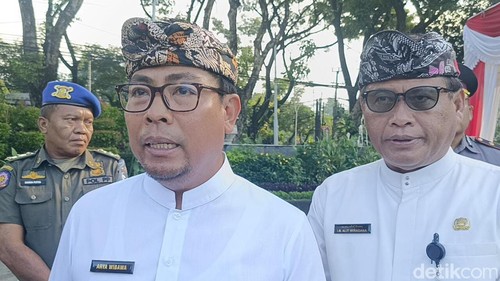 Wakil Wali Kota I Kadek Agus Arya Wibawa (kiri) dan Sekda Kota Denpasar Ida Bagus Alit Wiradana, Kamis (25/4/2024).