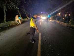 Pengendara Motor Tewas Tergilas Truk di Jalan Nasional Denpasar-Gilimanuk
