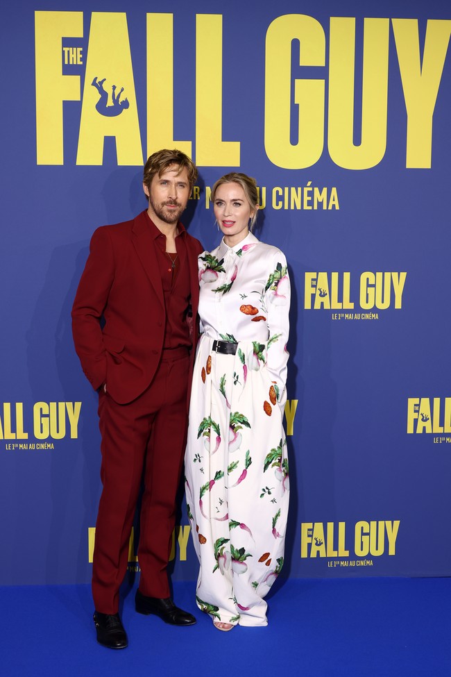 Setelah aksi kocak mereka sebagai presenter di Oscars 2024, Emily Blunt bersatu lagi dengan Ryan Gosling. Kali ini, mereka beradu akting di film The Fall Guy. (Foto: Marc Piasecki/Getty Images)